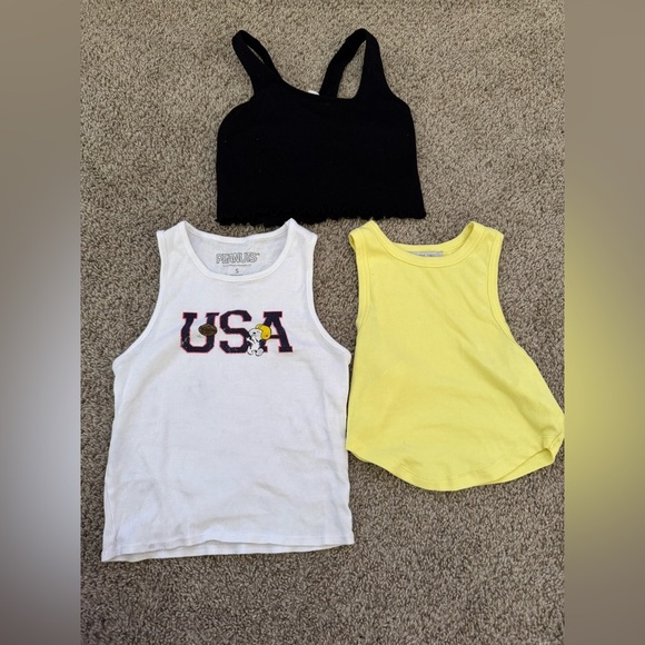 Set Bundle Lot Of Tank Tops Cropped Women’s Juniors Size Small Medium ￼ - Picture 1 of 8